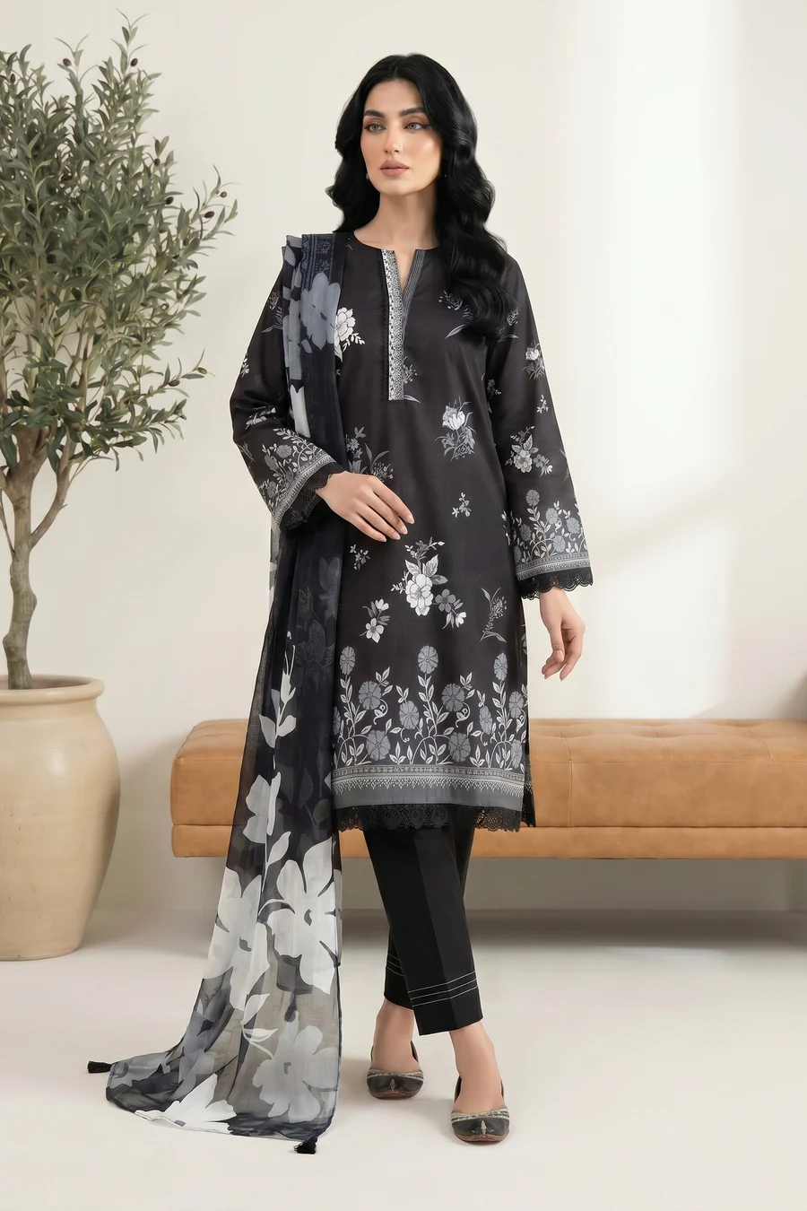 Designer Black & White Printed Lawn Suit - LK006 - Image 3