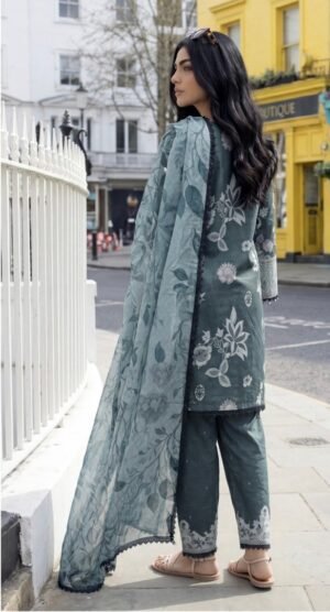 Dark Green Color Pakistani Suits - 10